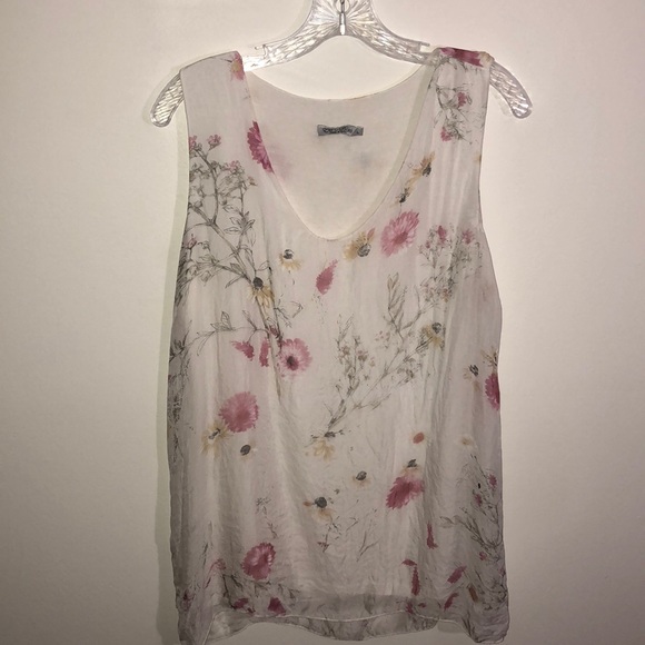 Tops - White floral linen flowy tank.